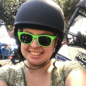 Meet your Posher, Amanda